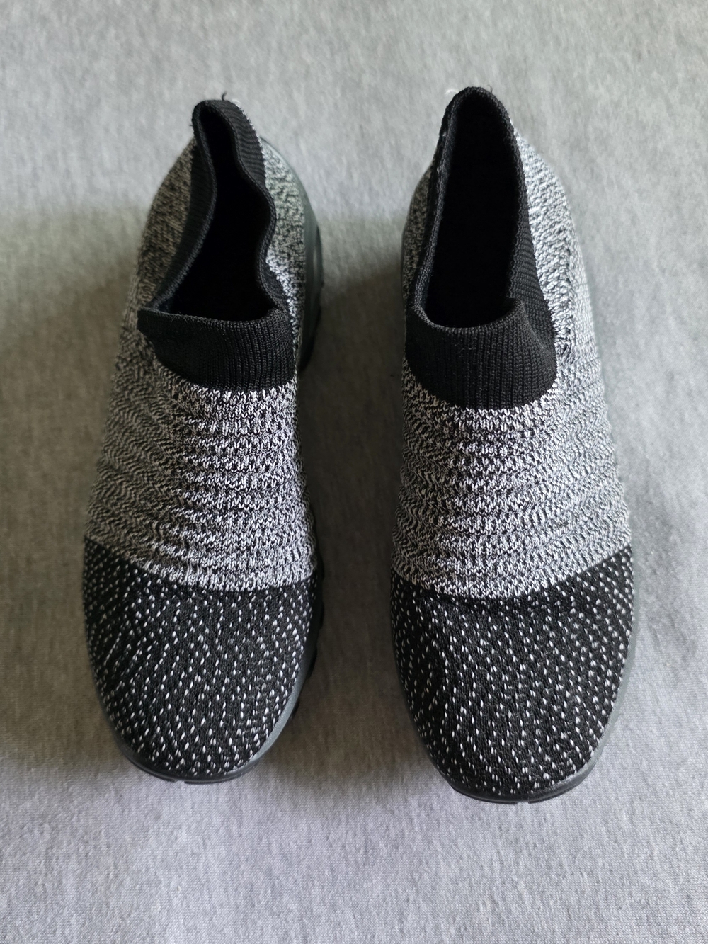 Women's Slip-On Knit Sneakers - Black & Gray